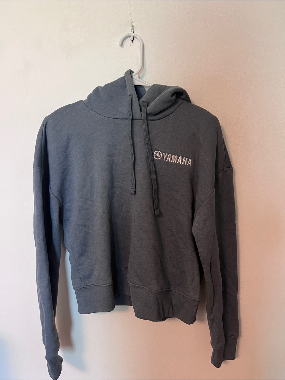 Yamaha Blue Gray Boxy Cropped Hoodie